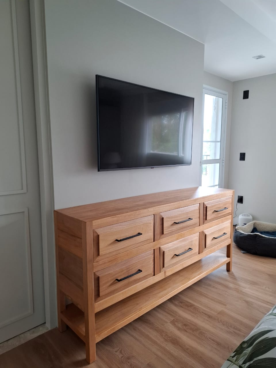 Foto enviada de aparador 6 gavetas